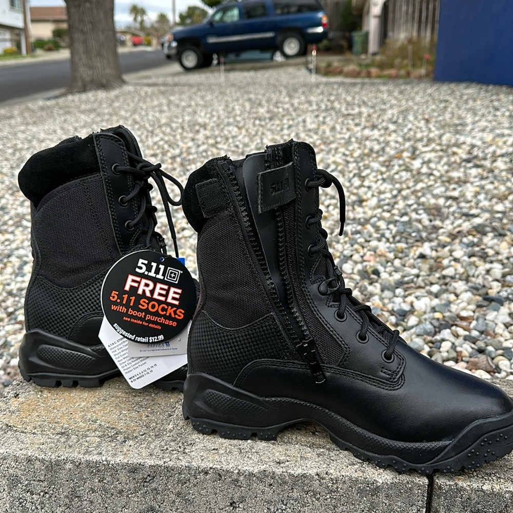 8 1/2 size boot 511s black side zipper,shoelaces tactical series waterproof